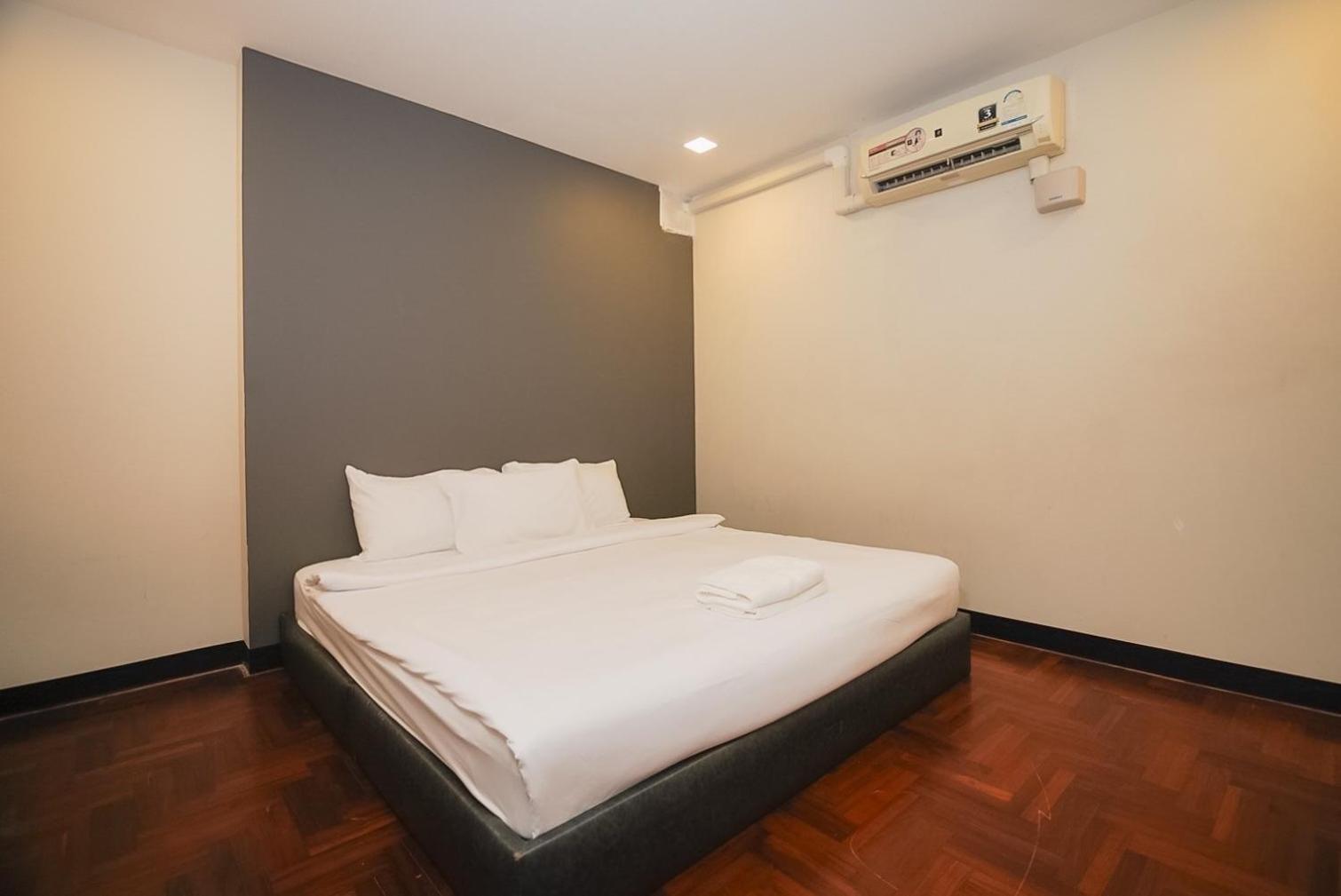 Go Inn Silom โกอินน์ สีลม - สถานีรถไฟฟ้าเซนต์หลุยส์ Μπανγκόκ Δωμάτιο φωτογραφία